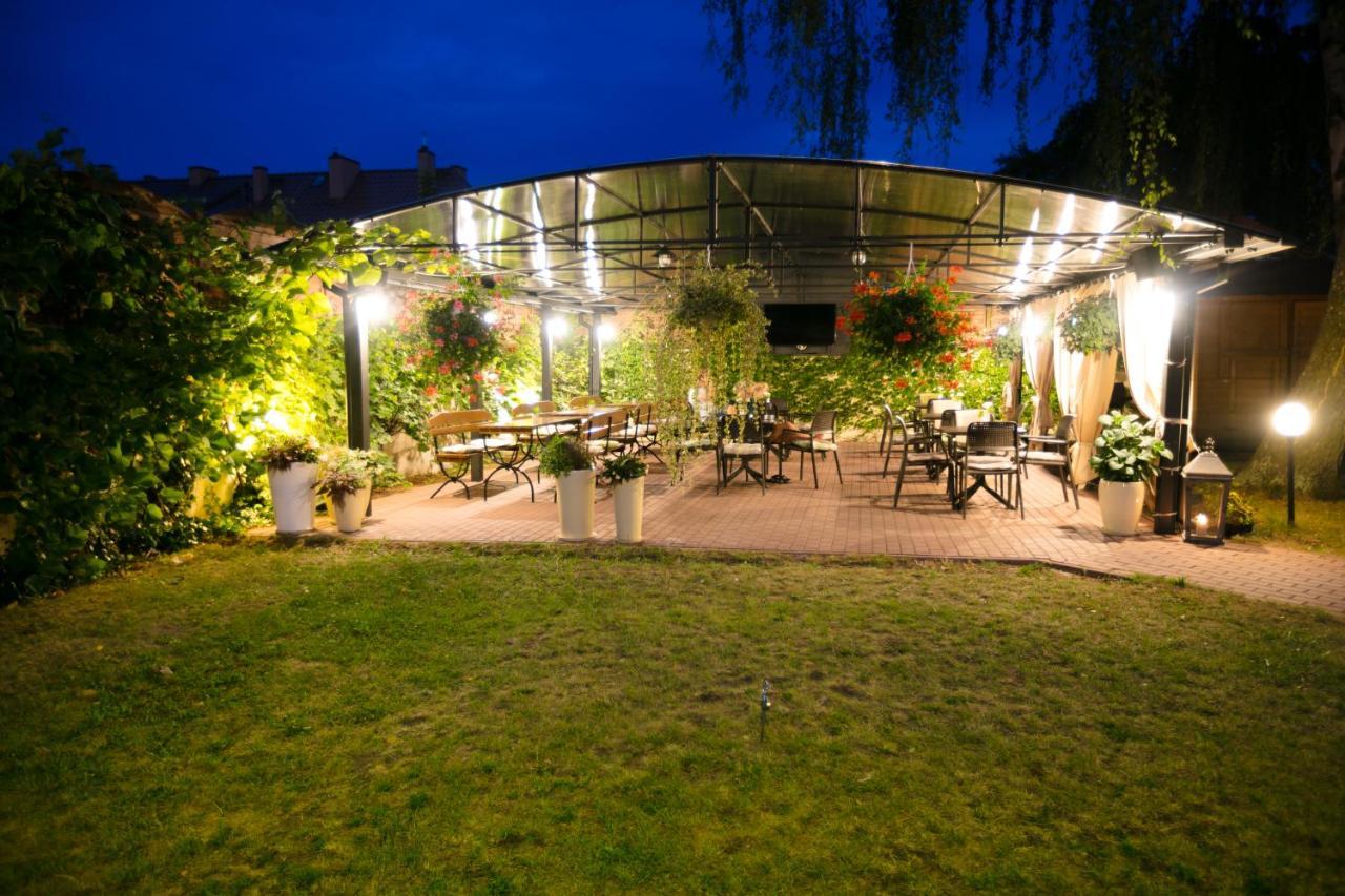 Hotel Onyx Gubin Exterior foto